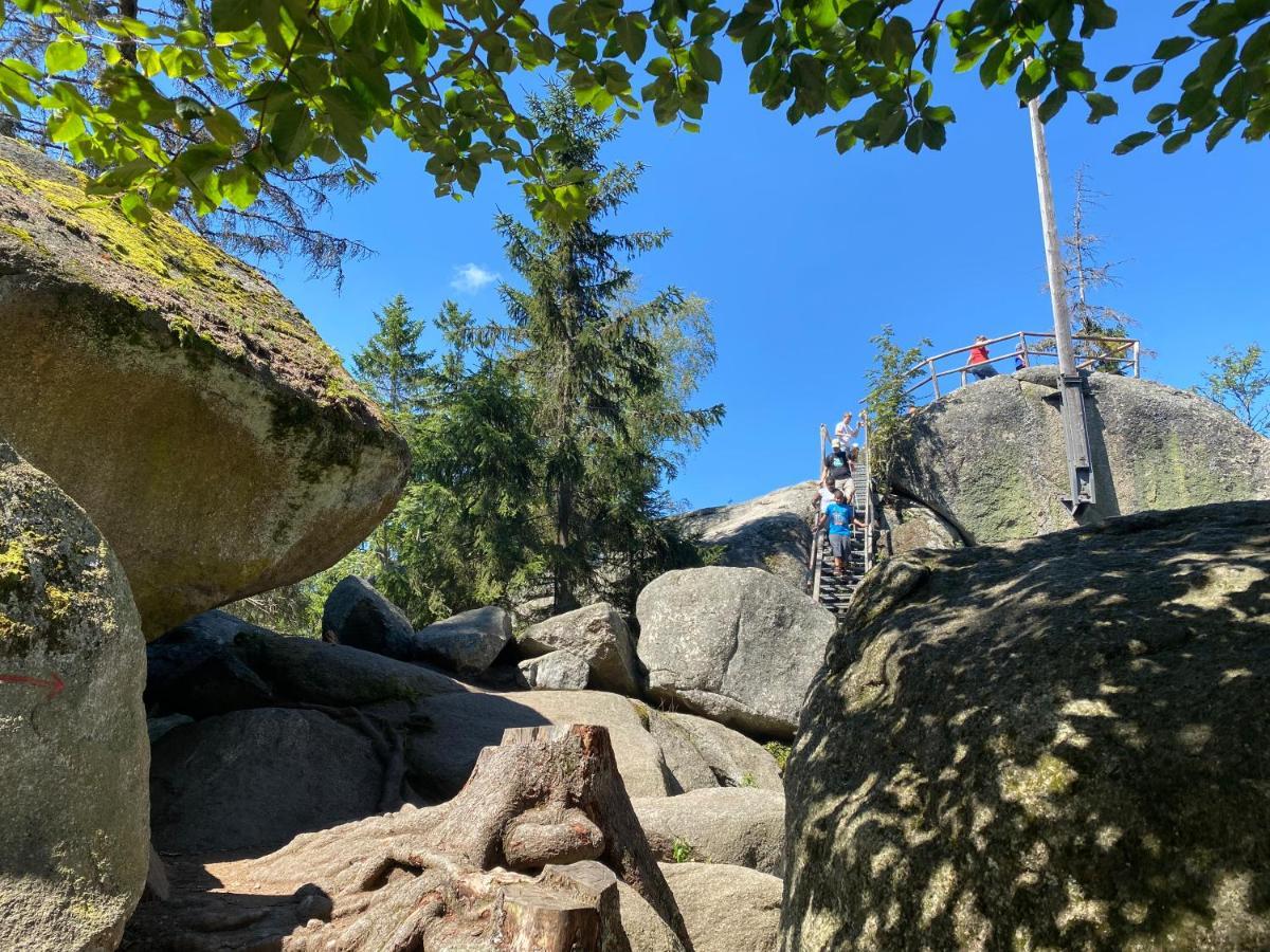 Ferienwohnung Oxana Im Naturpark Fichtelgebirge Schonwald  外观 照片