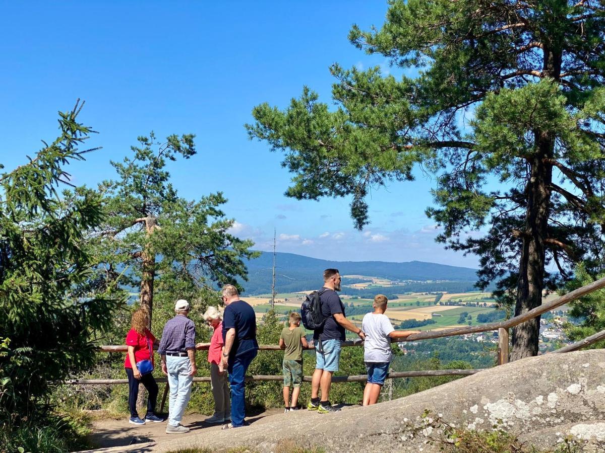 Ferienwohnung Oxana Im Naturpark Fichtelgebirge Schonwald  外观 照片